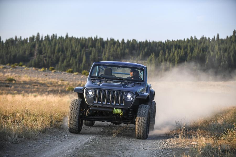  Jeep 4SPEED Concept (JL) 2018 года  (фото 37 из 39)